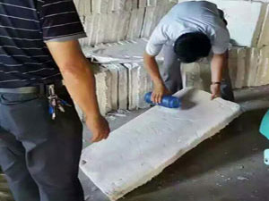 双鸭山不锈钢保温施工 看孟晚舟和李富真我悟了：衣不花哨、裤不紧身，不愧见过世面女人